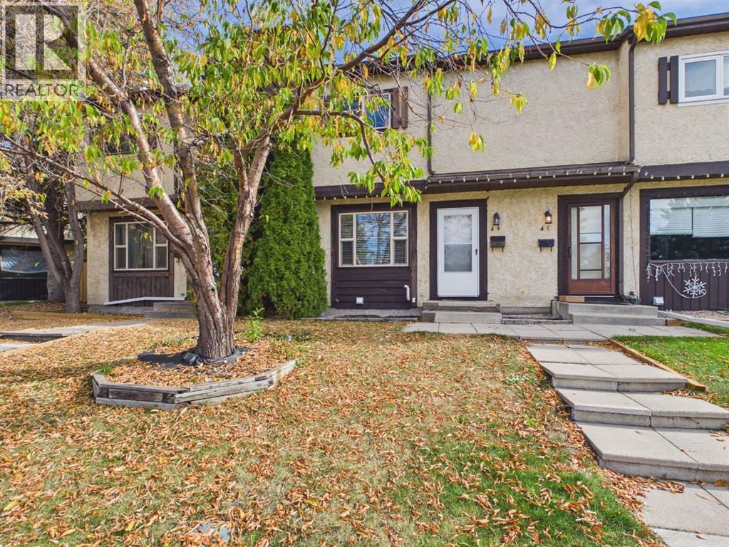 B, 4 Manning Street, Red Deer, Alberta  T4R 1N6 - Photo 1 - A2349142