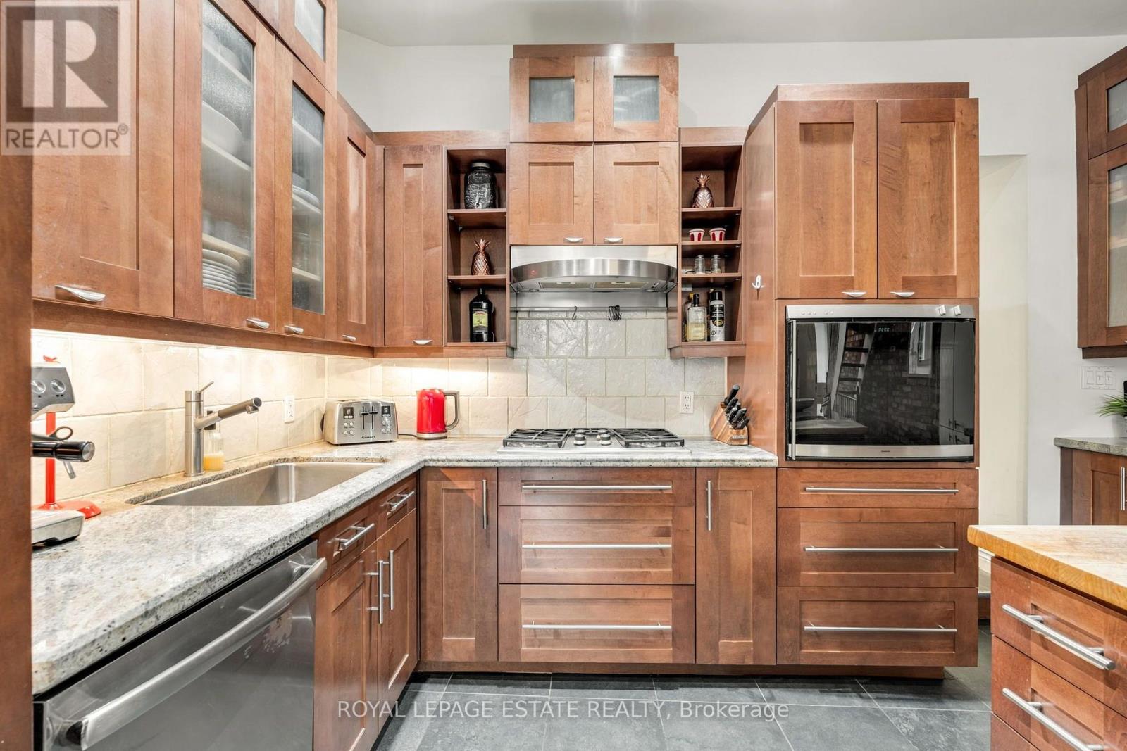 84 London Street, Toronto, Ontario  M6G 1N5 - Photo 11 - C13886790