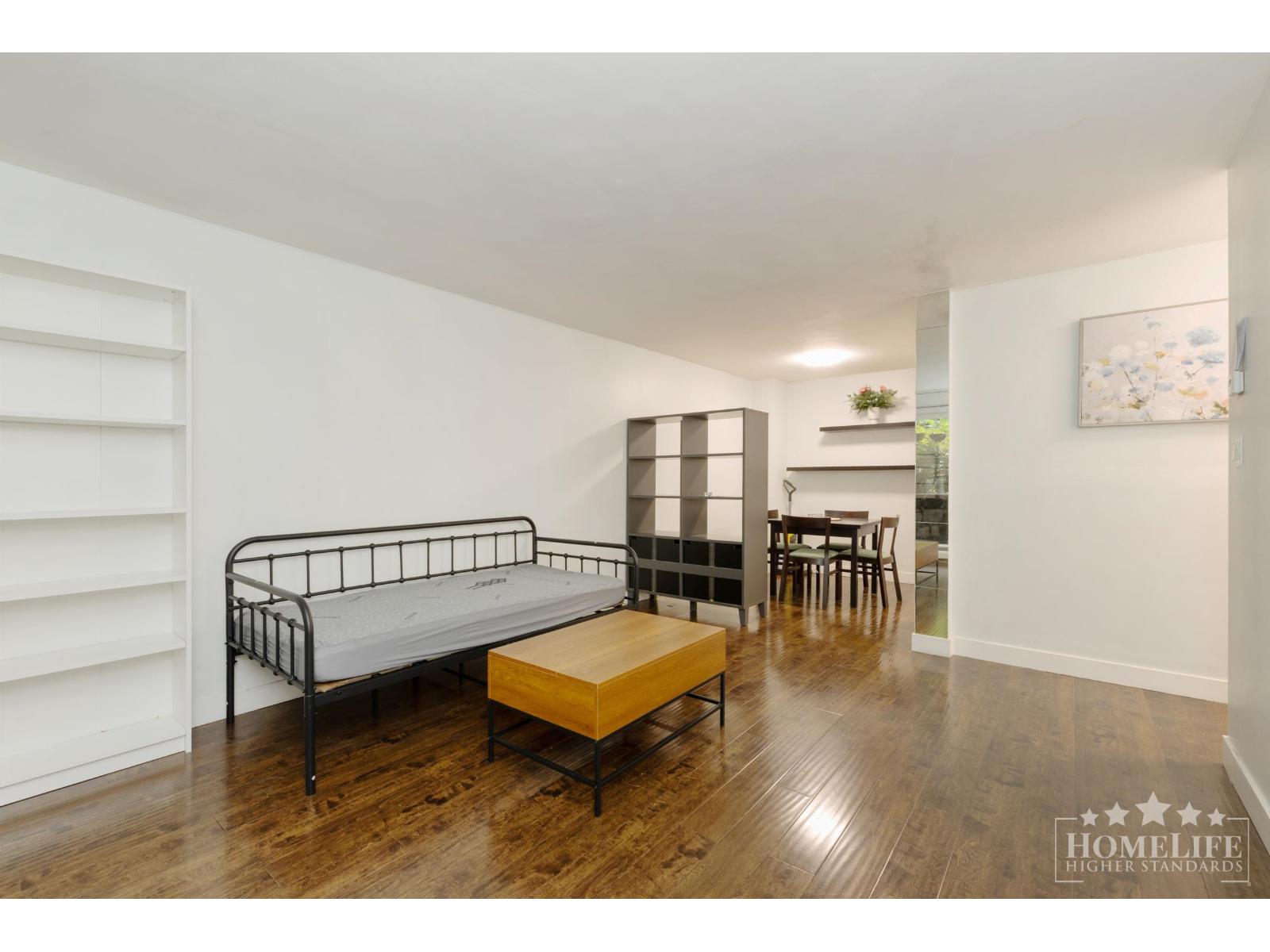 114 10644 151a Street, Surrey, British Columbia  V3R 8R3 - Photo 5 - R3174477