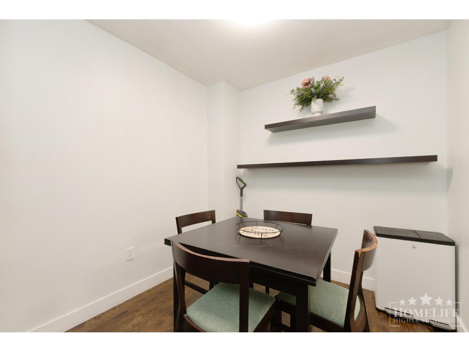 114 10644 151a Street, Surrey, British Columbia  V3R 8R3 - Photo 6 - R3174477