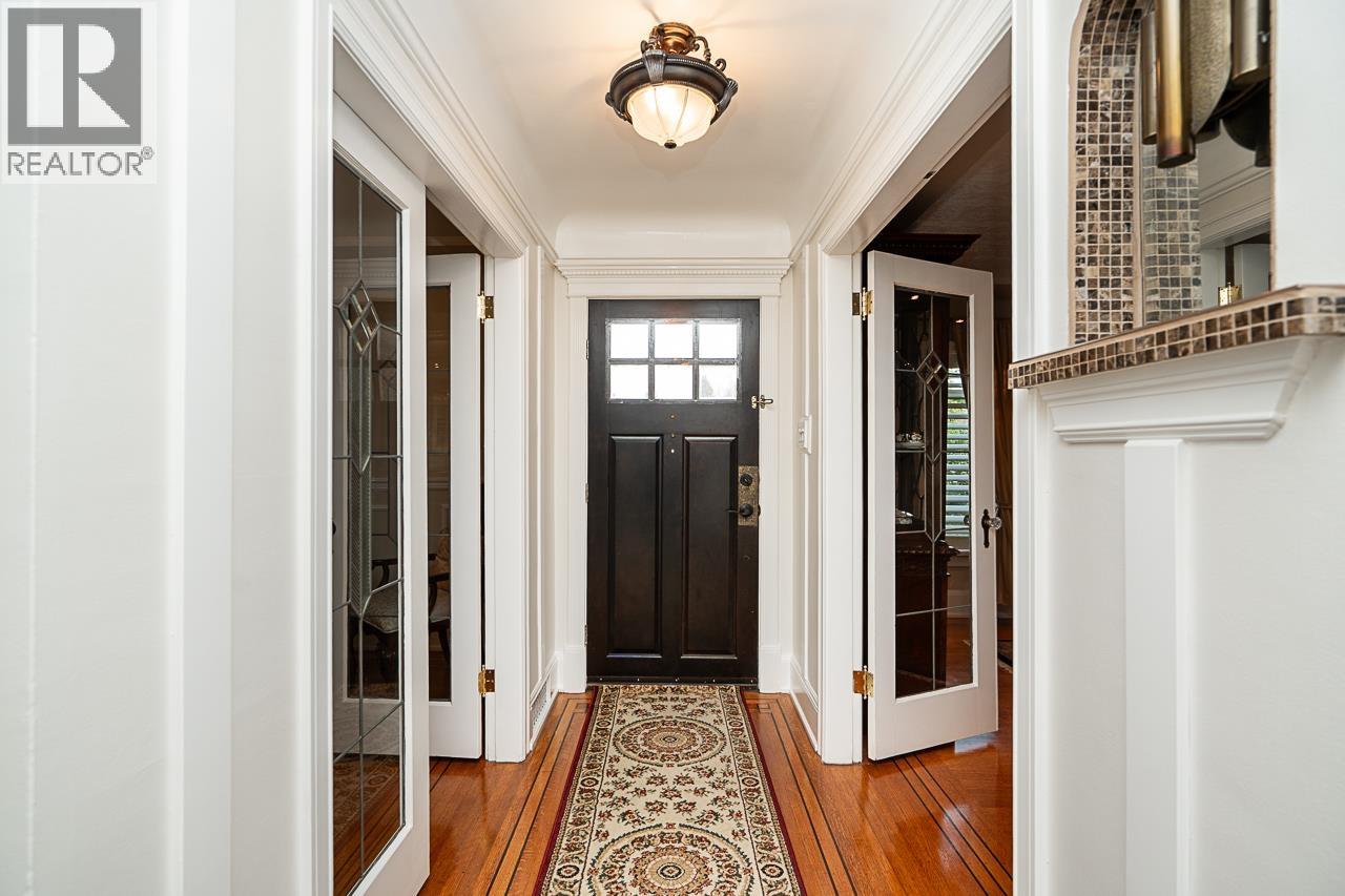 1562 W 62nd Avenue, Vancouver, British Columbia  V6P 2E9 - Photo 2 - R3174469