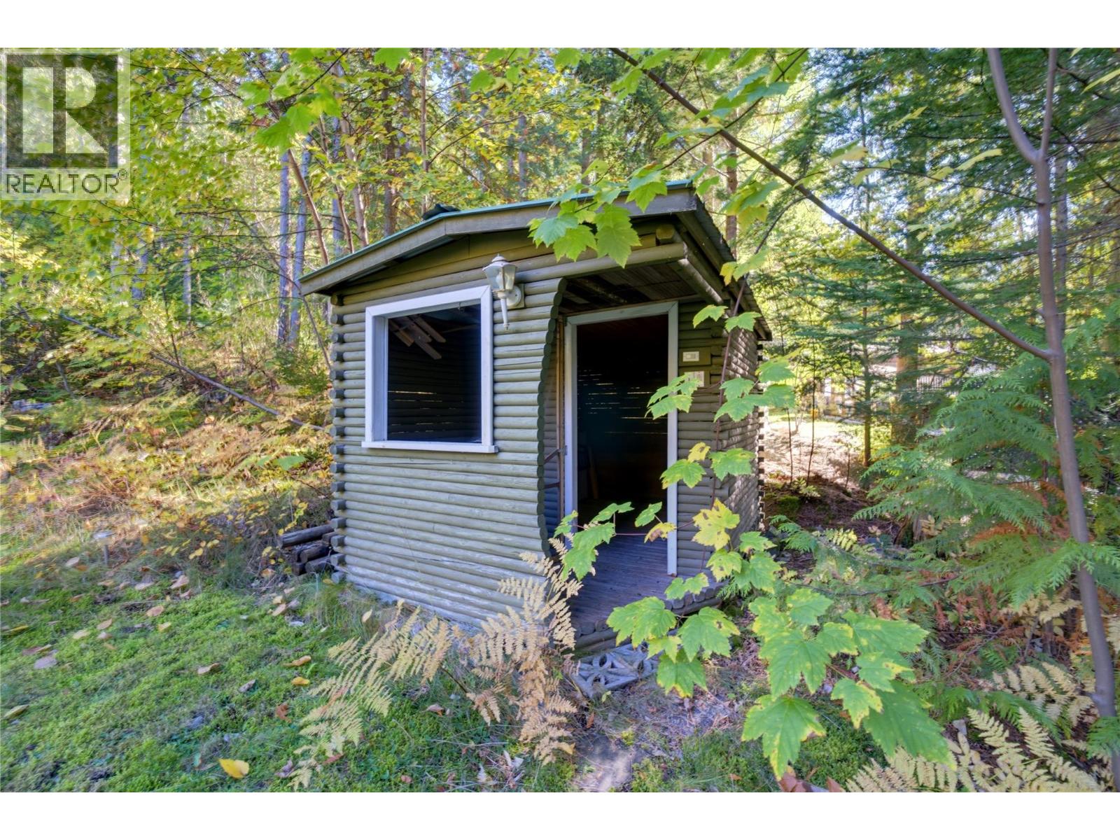 9020 Hummingbird Drive, Swansea Point, British Columbia  V0E 2K2 - Photo 48 - 10402995