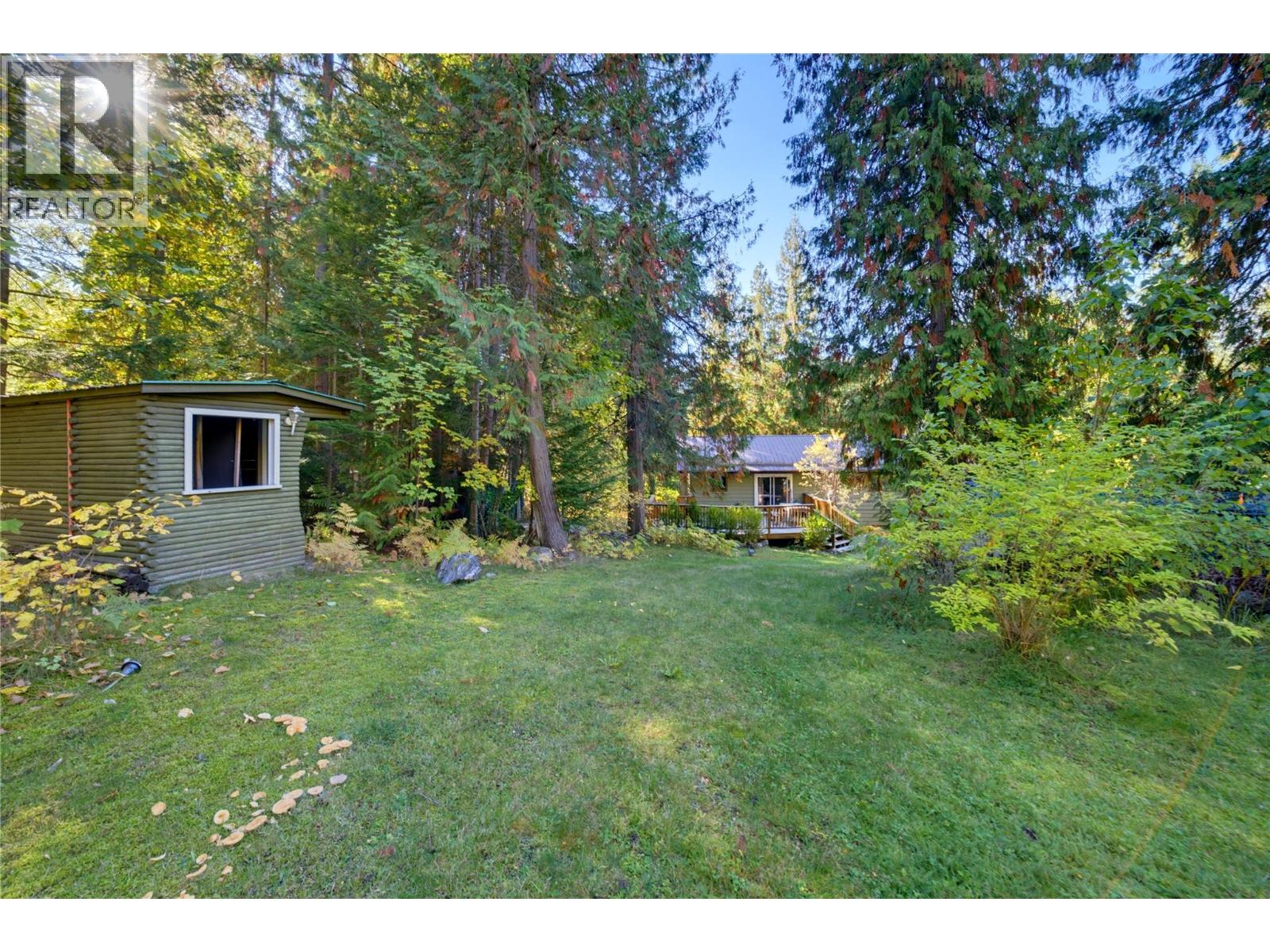 9020 Hummingbird Drive, Swansea Point, British Columbia  V0E 2K2 - Photo 54 - 10402995