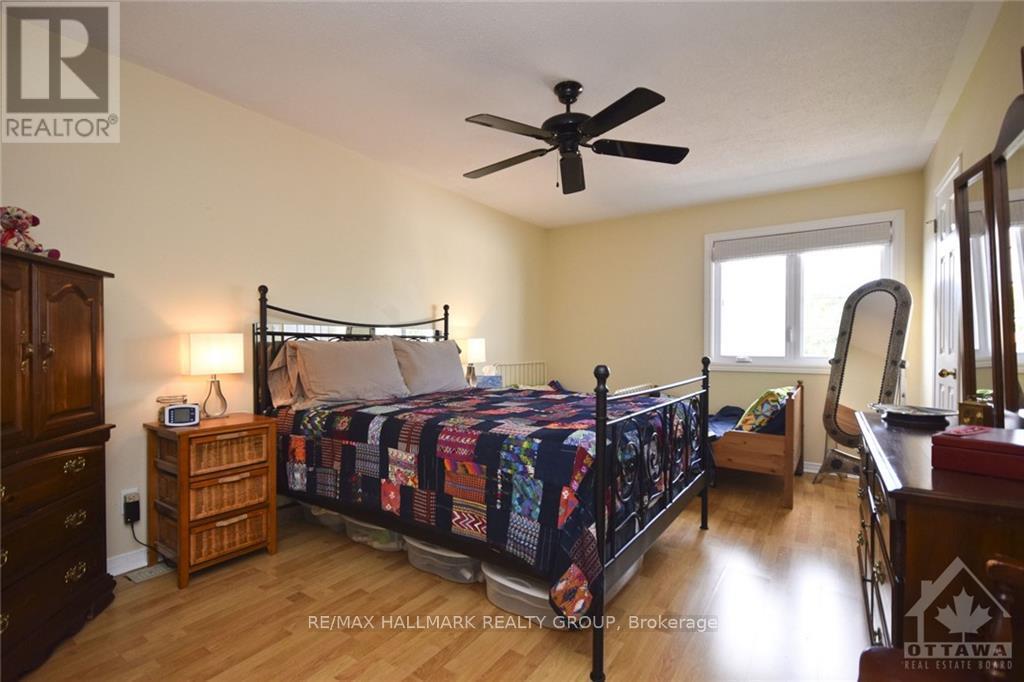 417 Pauline Charron Place, Ottawa, Ontario  K1L 8L4 - Photo 14 - X13888712