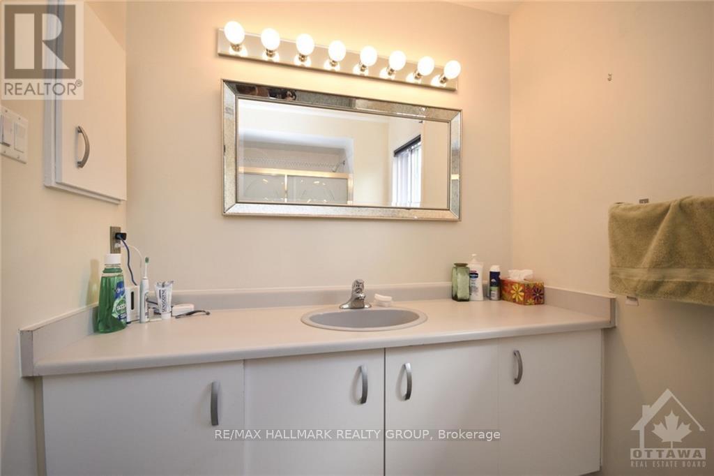 417 Pauline Charron Place, Ottawa, Ontario  K1L 8L4 - Photo 24 - X13888712