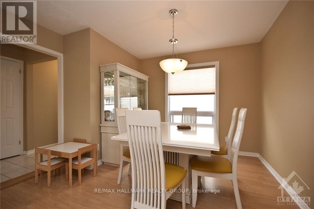 417 Pauline Charron Place, Ottawa, Ontario  K1L 8L4 - Photo 3 - X13888712