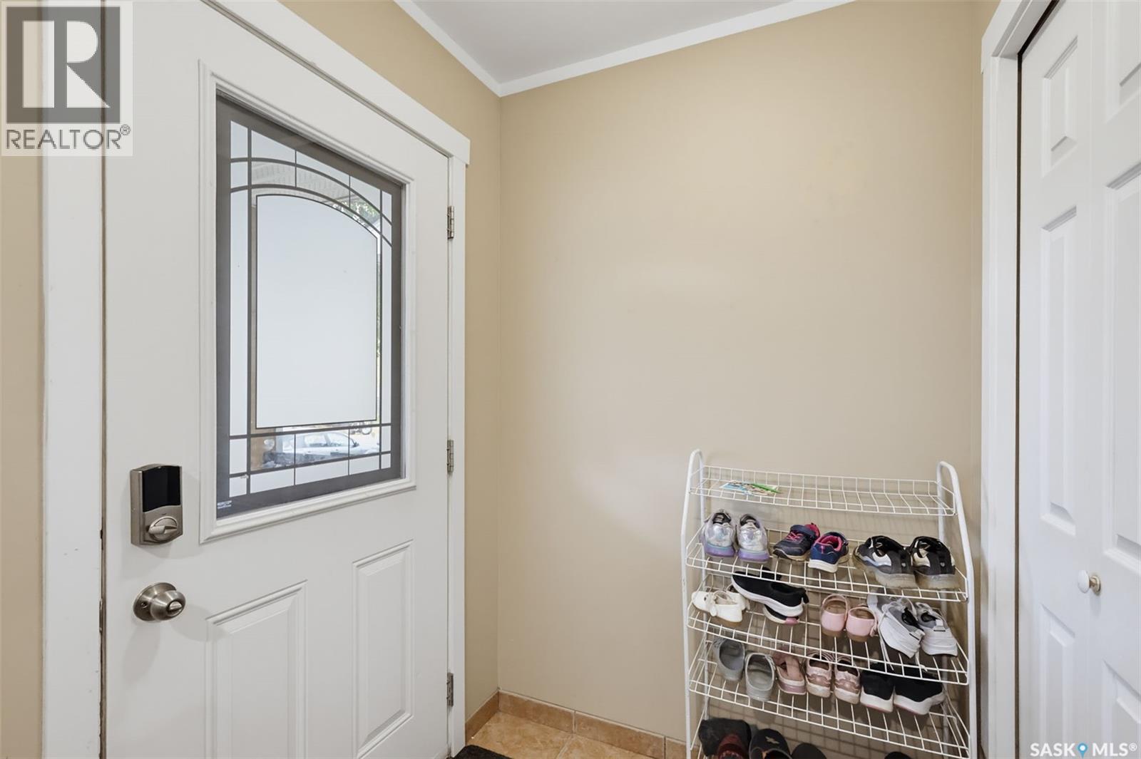 413 X Avenue S, Saskatoon, Saskatchewan  S7M 3H7 - Photo 5 - SK050861