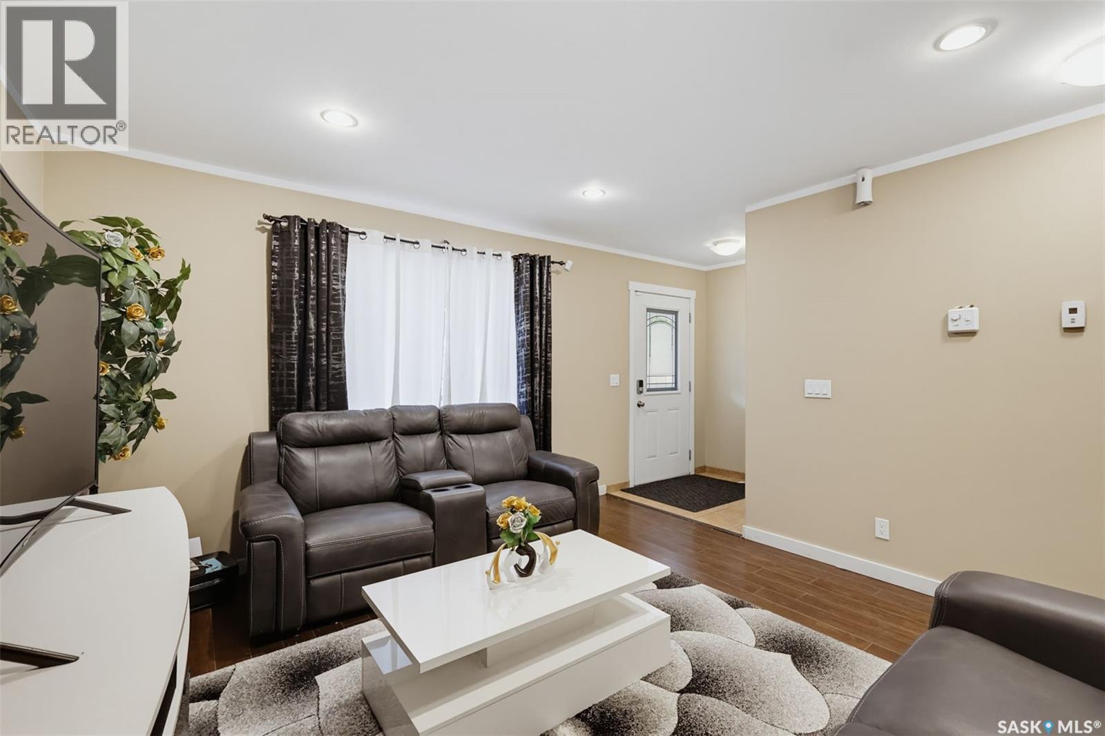 413 X Avenue S, Saskatoon, Saskatchewan  S7M 3H7 - Photo 9 - SK050861
