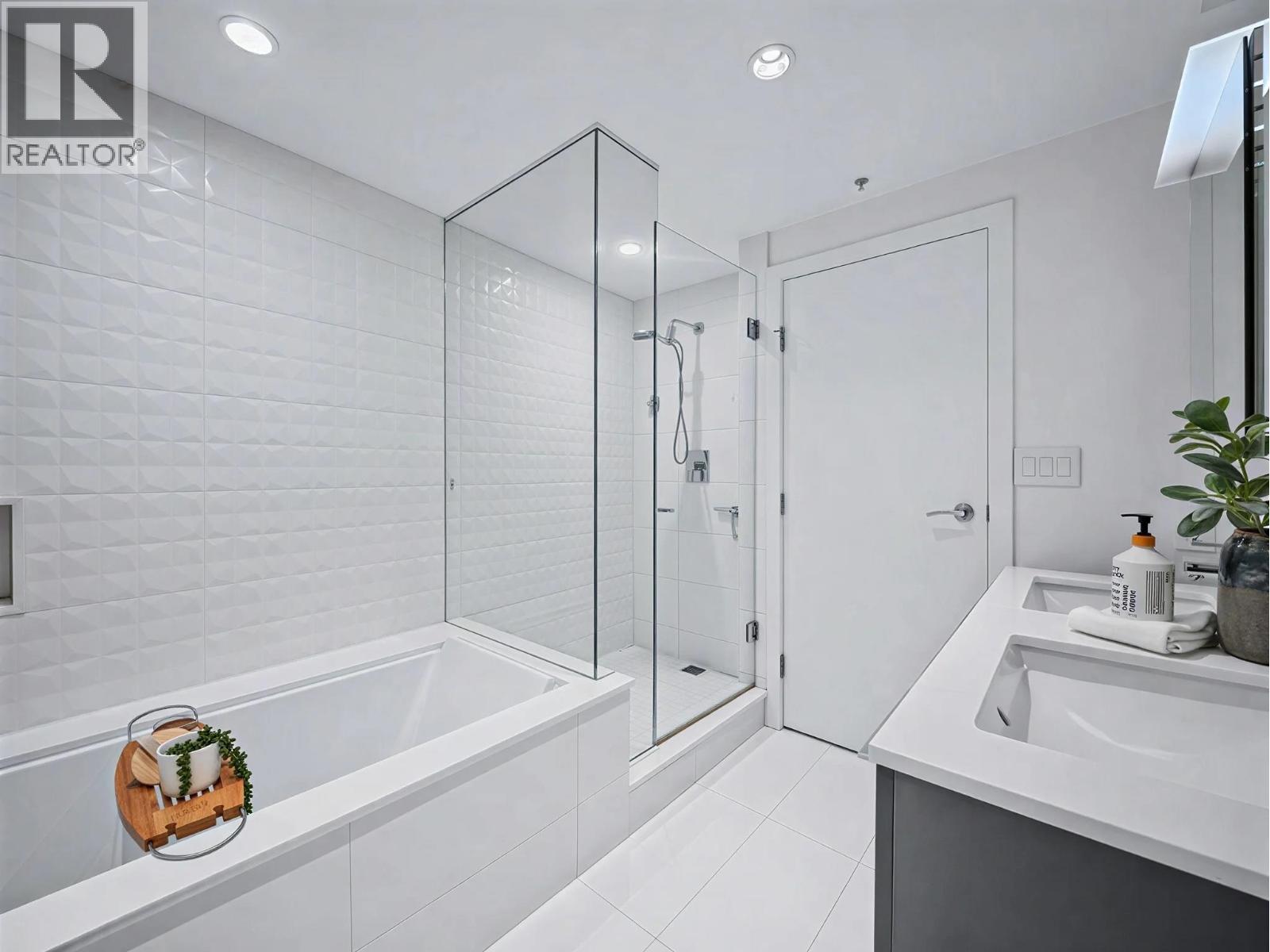 1005 4638 Gladstone Street, Vancouver, British Columbia  V5N 0G5 - Photo 20 - R3174479