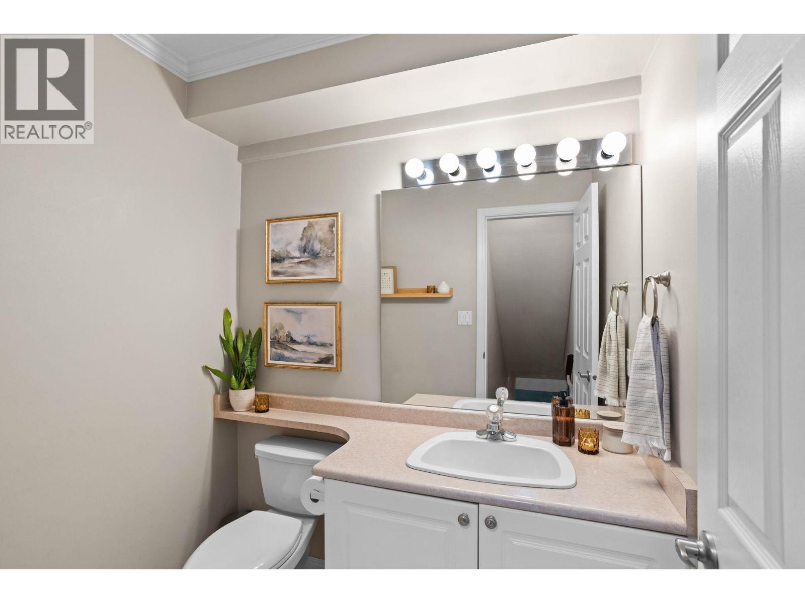 7 245 E 5th Street, North Vancouver, British Columbia  V7L 1L8 - Photo 25 - R3174480