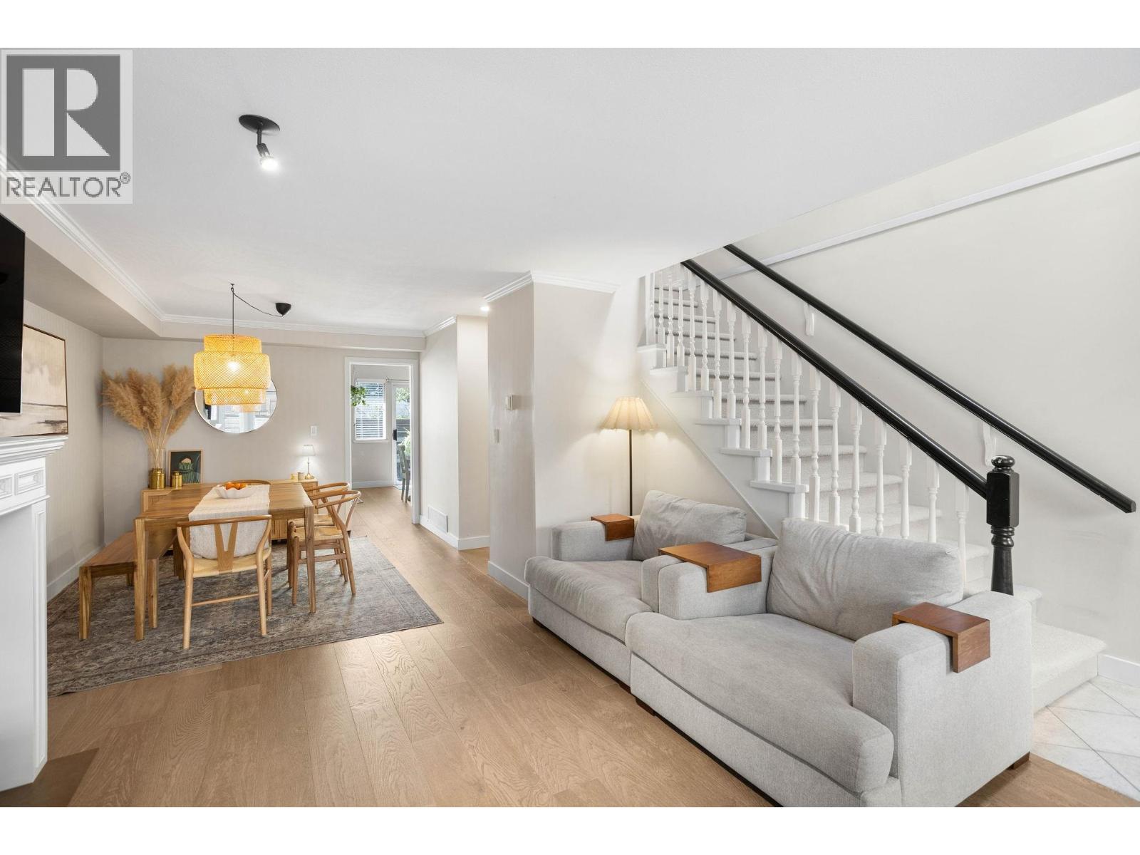 7 245 E 5th Street, North Vancouver, British Columbia  V7L 1L8 - Photo 4 - R3174480