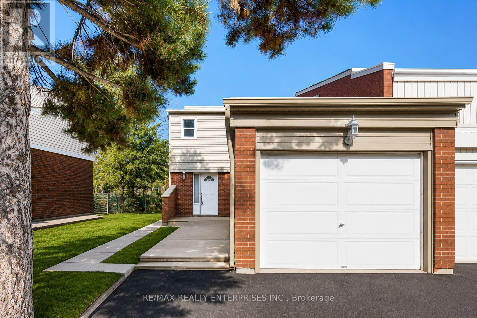 3446 ASH ROW CRESCENT N Mississauga (Erin Mills) Ontario Canada L5L1K4 2