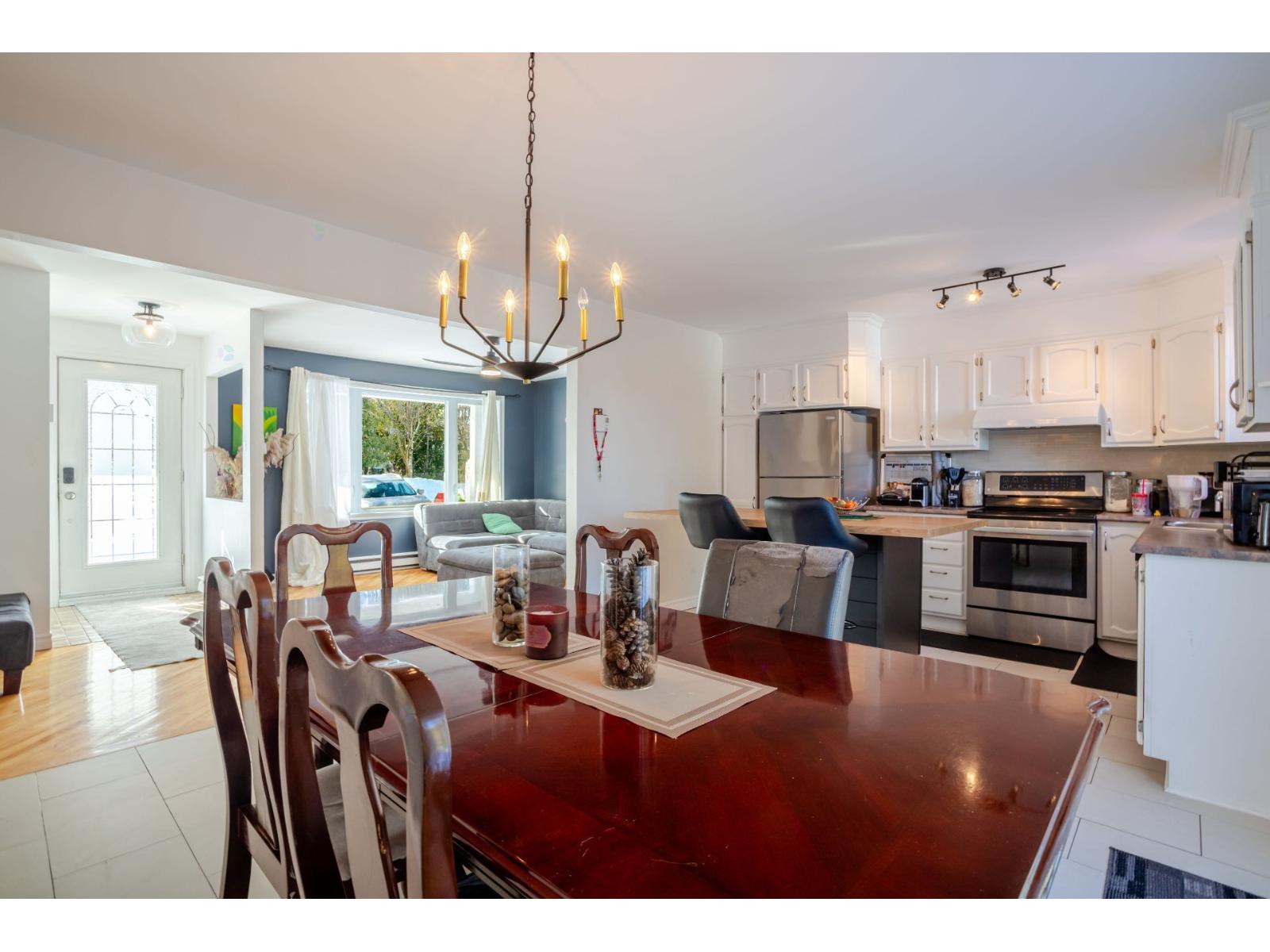 29 Rue Lafrance E. Saint-Basile-le-Grand Quebec Canada J6N1L5 3