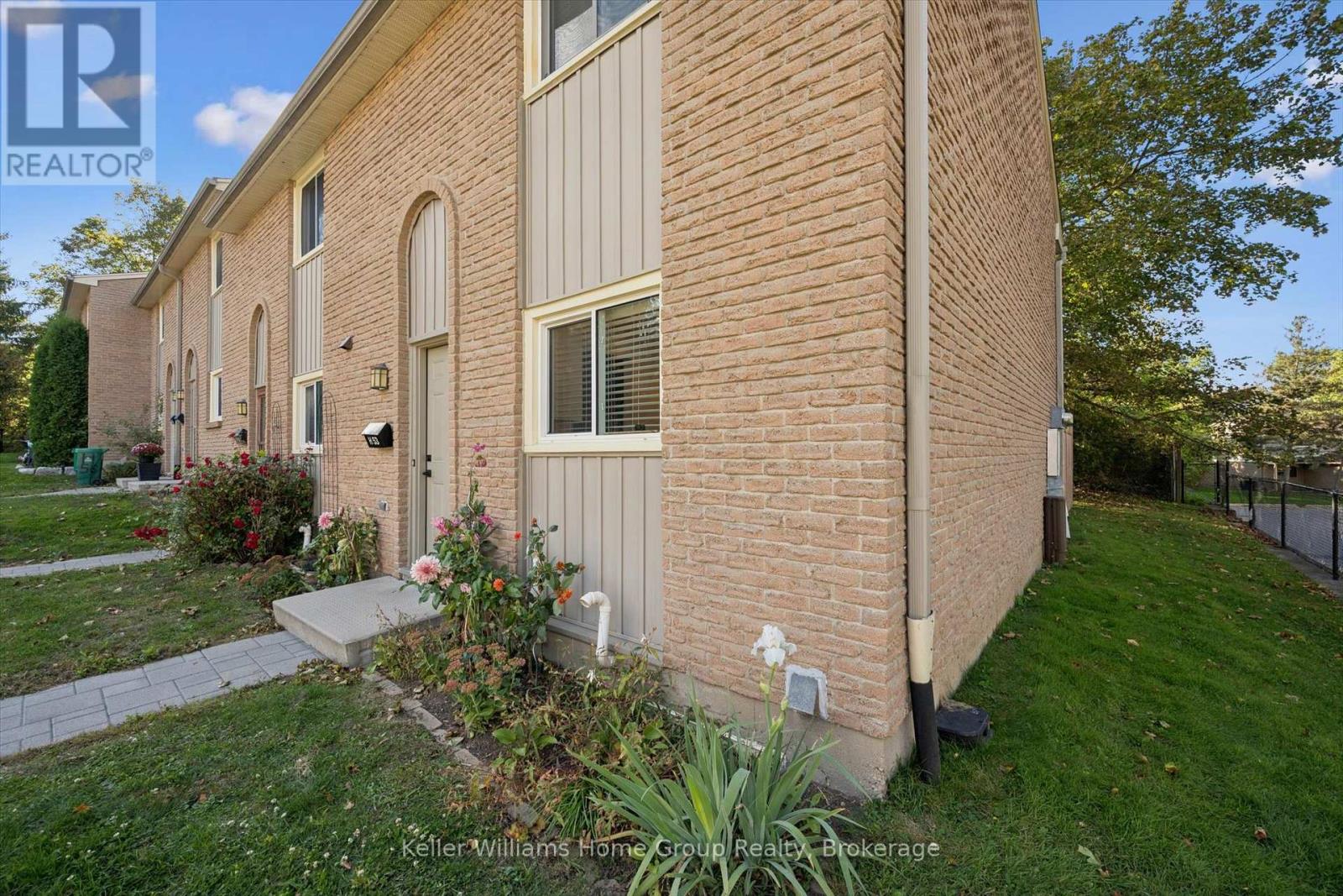 H53 - 223 Pioneer Drive W, Kitchener, Ontario  N2P 1L9 - Photo 3 - X13895388