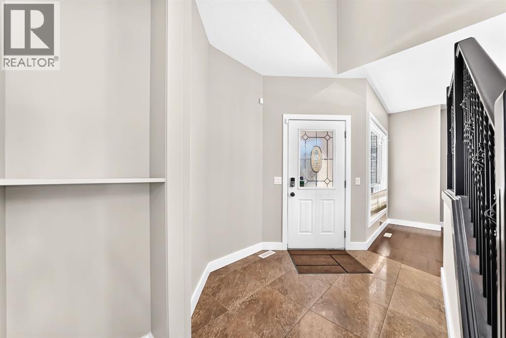 255 Edgebrook Park Nw, Calgary, Alberta T3A 5T7 - Photo 3 - A2351393
