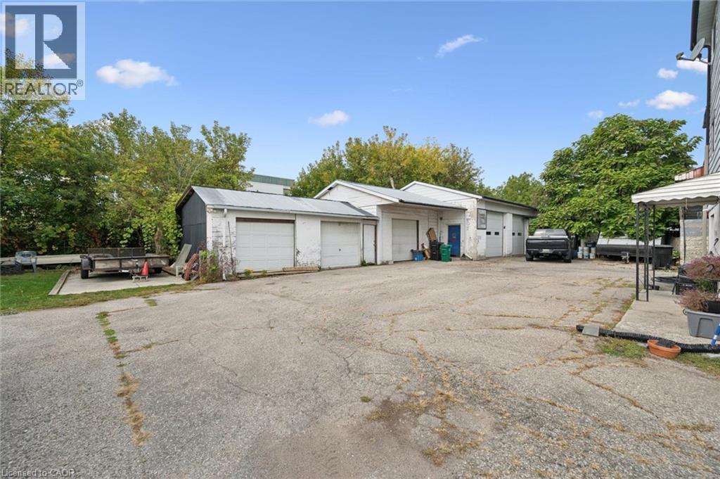 32 Jaffray Street, Cambridge, Ontario  N1R 3H9 - Photo 5 - 40869211