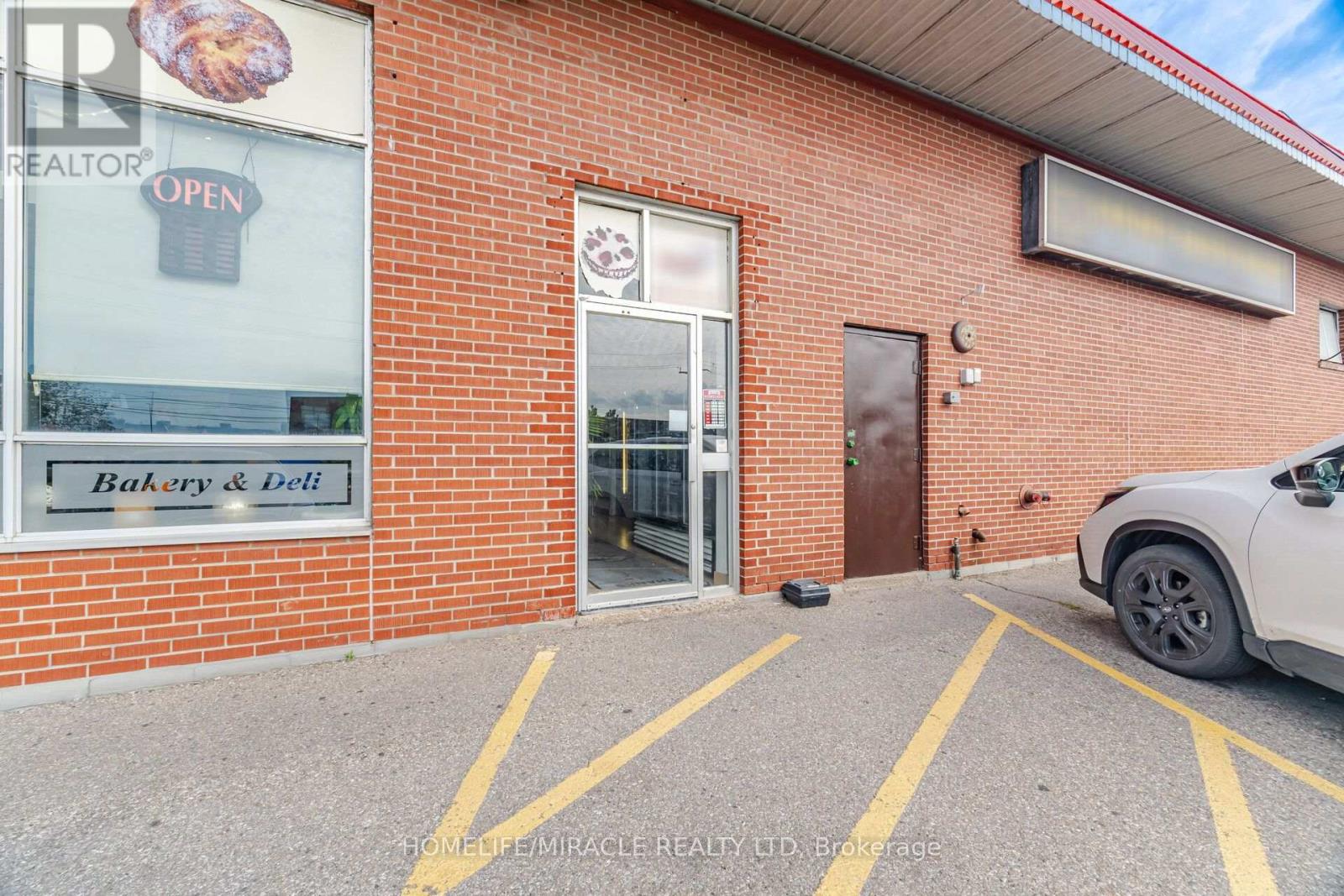 1 - 240 Clarence Street, Brampton, Ontario  L6W 1T4 - Photo 3 - W13897512