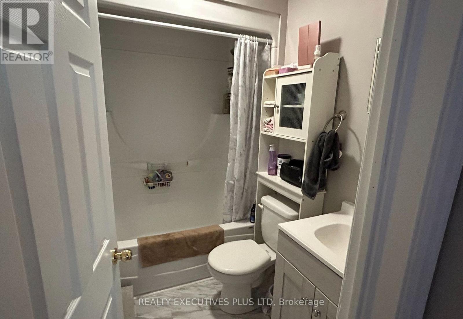 840-842 Worthington Street E, North Bay, Ontario  P1B 1J4 - Photo 5 - X13897060