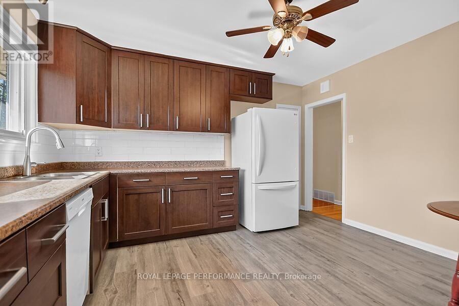 964 Connaught Avenue, Ottawa, Ontario  K2B 5M9 - Photo 8 - X13902624