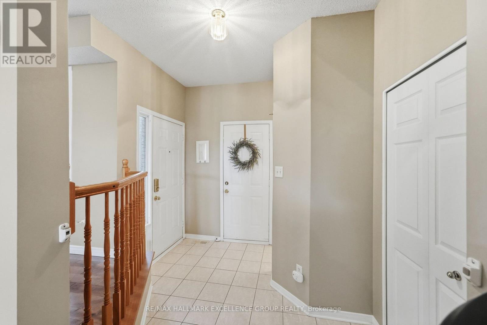 54 Carwood Circle, Ottawa, Ontario  K1K 4V4 - Photo 5 - X13902704