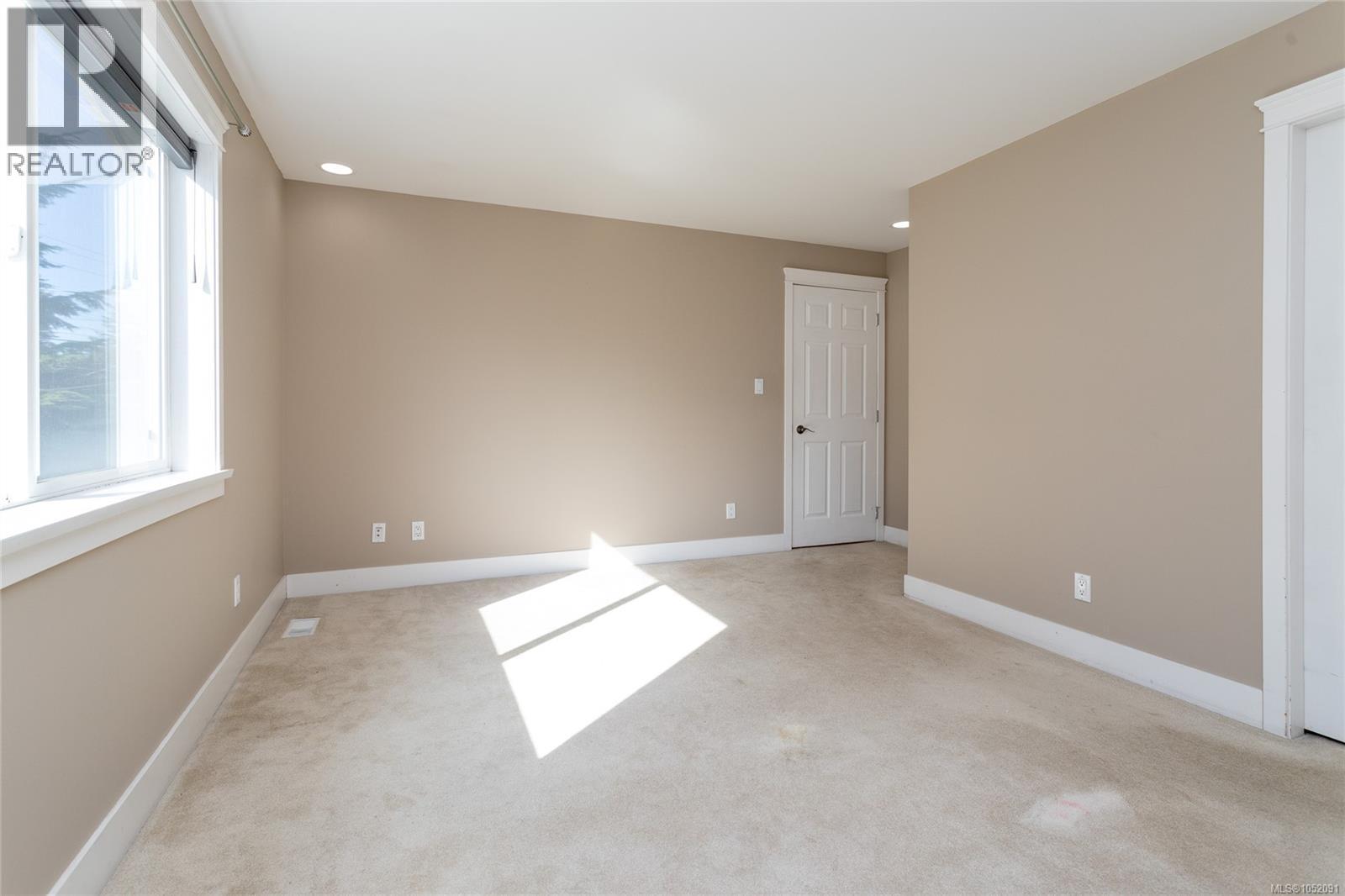590 Ridley Dr