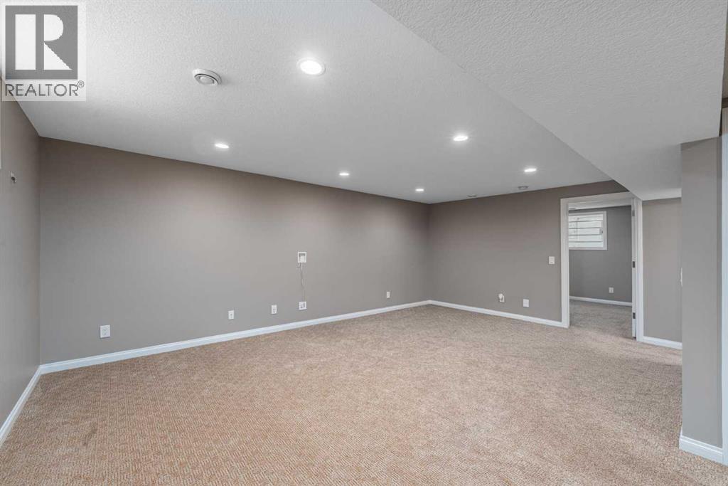 236 Edgebrook Gardens NW, Calgary, Alberta  T3A 4Z9 - Photo 24 - A2349059