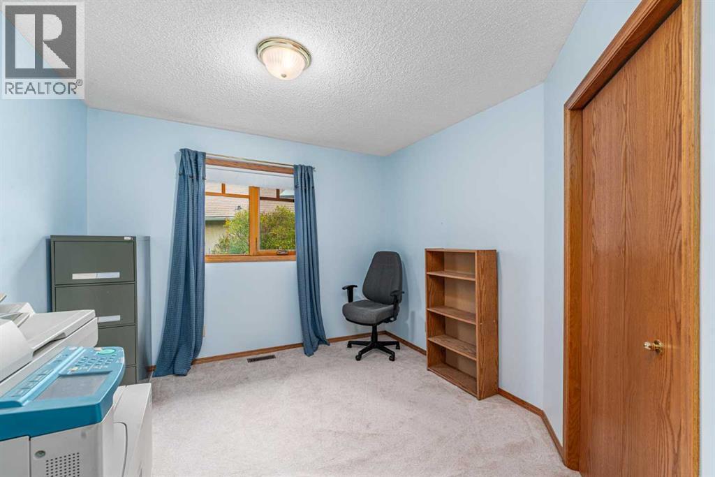 236 Edgebrook Gardens NW, Calgary, Alberta  T3A 4Z9 - Photo 20 - A2349059