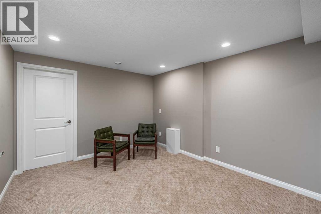 236 Edgebrook Gardens NW, Calgary, Alberta  T3A 4Z9 - Photo 28 - A2349059