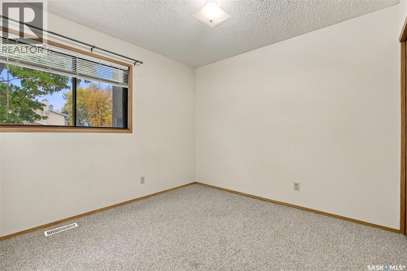 400 Cedar Meadow Drive, Regina, Saskatchewan  S4X 3J5 - Photo 15 - SK044756