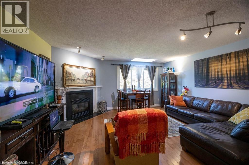 26 Moss Boulevard Unit# 15, Dundas, Ontario  L9H 6W7 - Photo 4 - 40870087