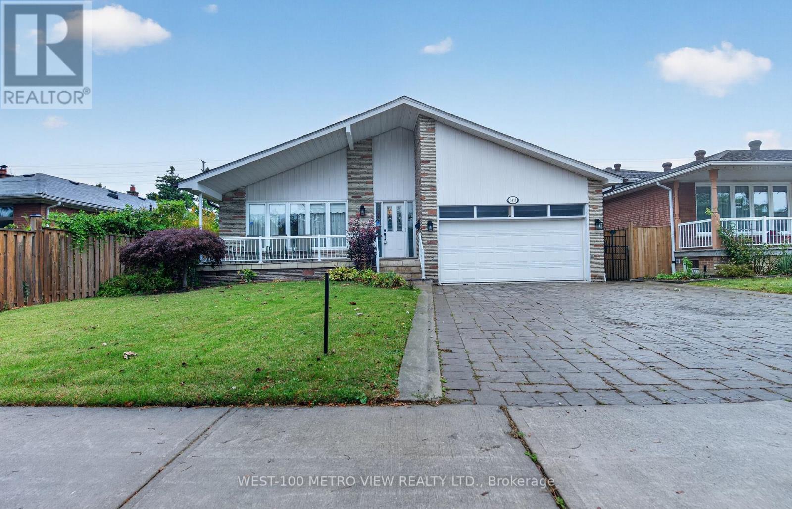 3411 PINESMOKE CRESCENT, Mississauga, Ontario