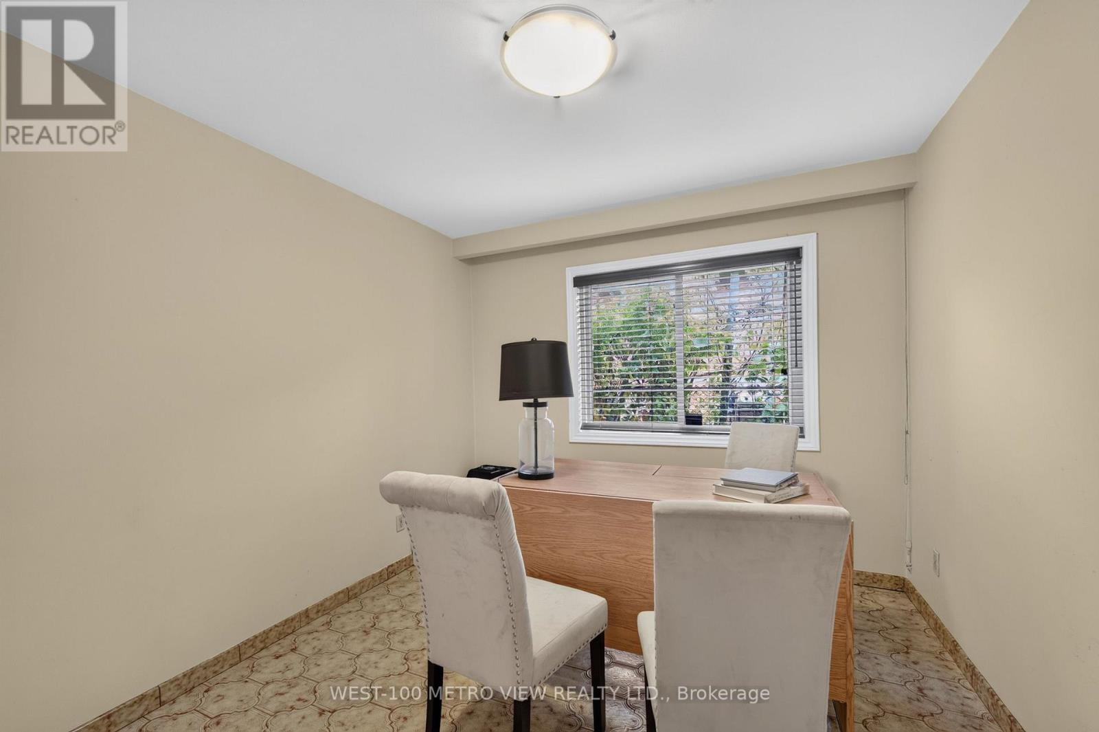3411 Pinesmoke Crescent, Mississauga, Ontario  L4Y 3L4 - Photo 28 - W13910256