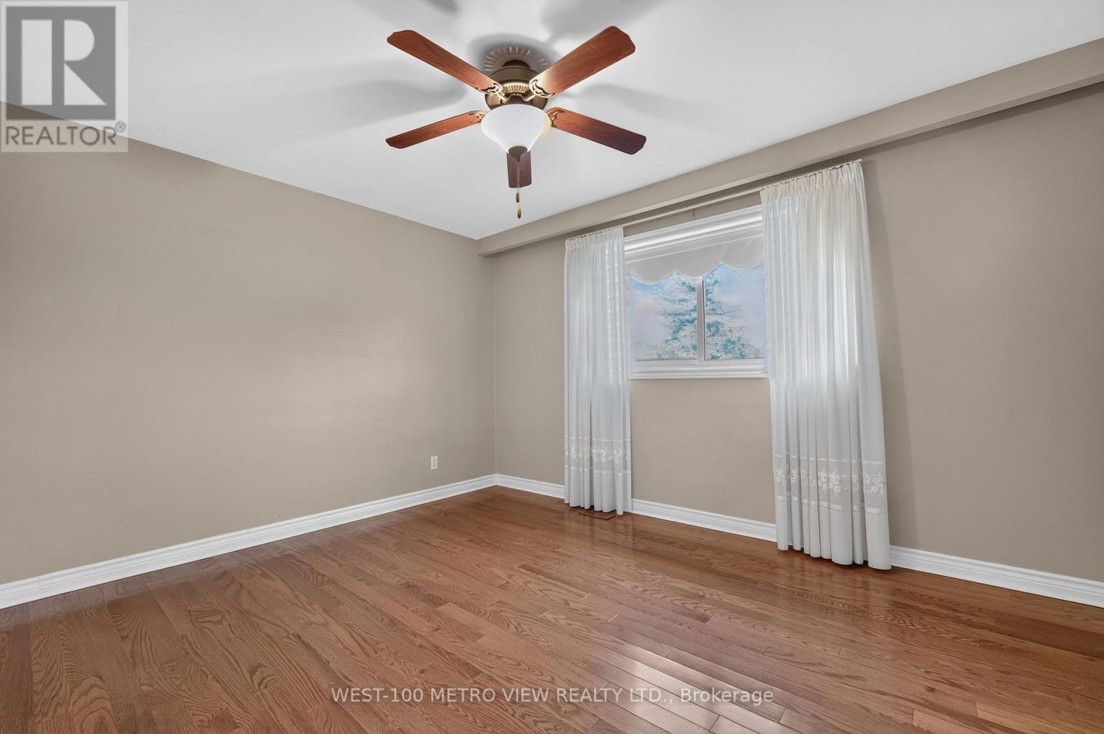 3411 Pinesmoke Crescent, Mississauga, Ontario  L4Y 3L4 - Photo 30 - W13910256