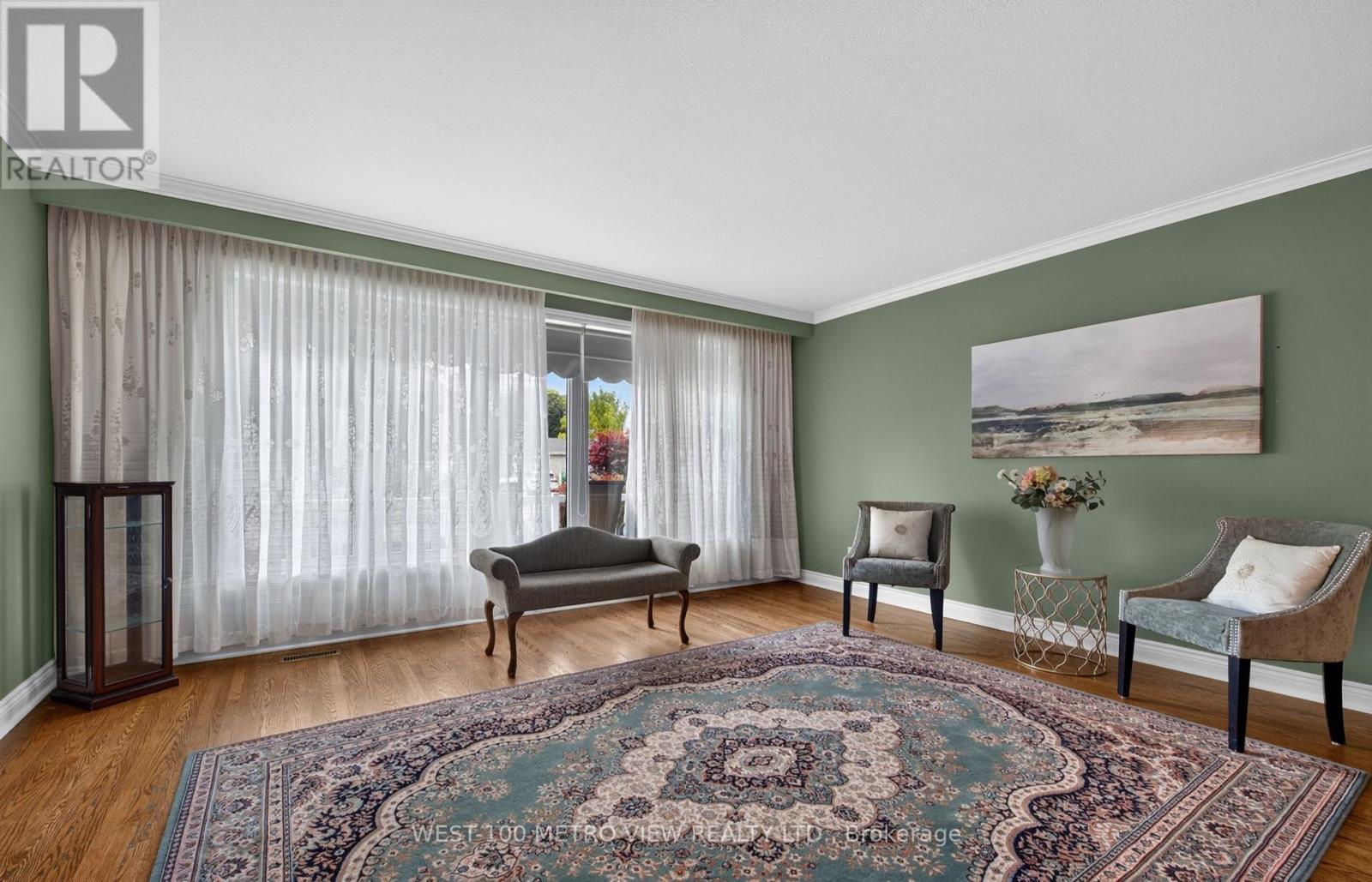 3411 Pinesmoke Crescent, Mississauga, Ontario  L4Y 3L4 - Photo 8 - W13910256