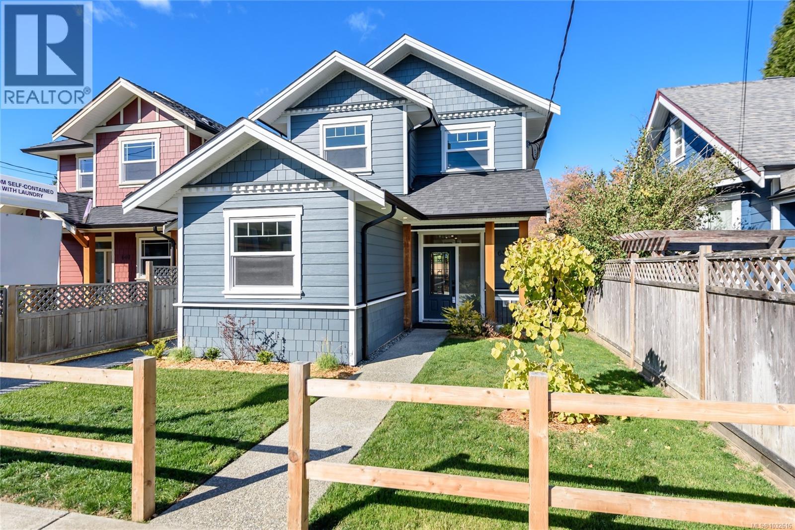 635 5th St, Courtenay, British Columbia