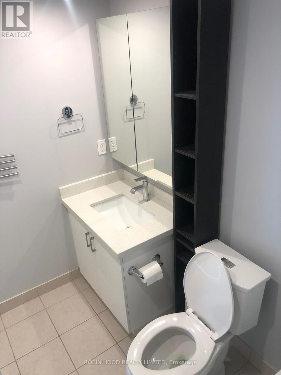 1601 - 215 Fort York Boulevard, Toronto, Ontario  M5V 4A2 - Photo 10 - C13913442