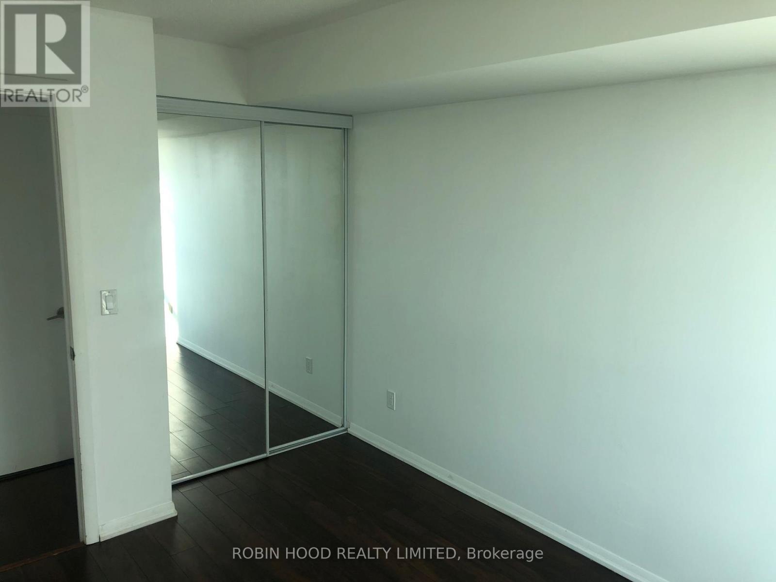 1601 - 215 Fort York Boulevard, Toronto, Ontario  M5V 4A2 - Photo 9 - C13913442