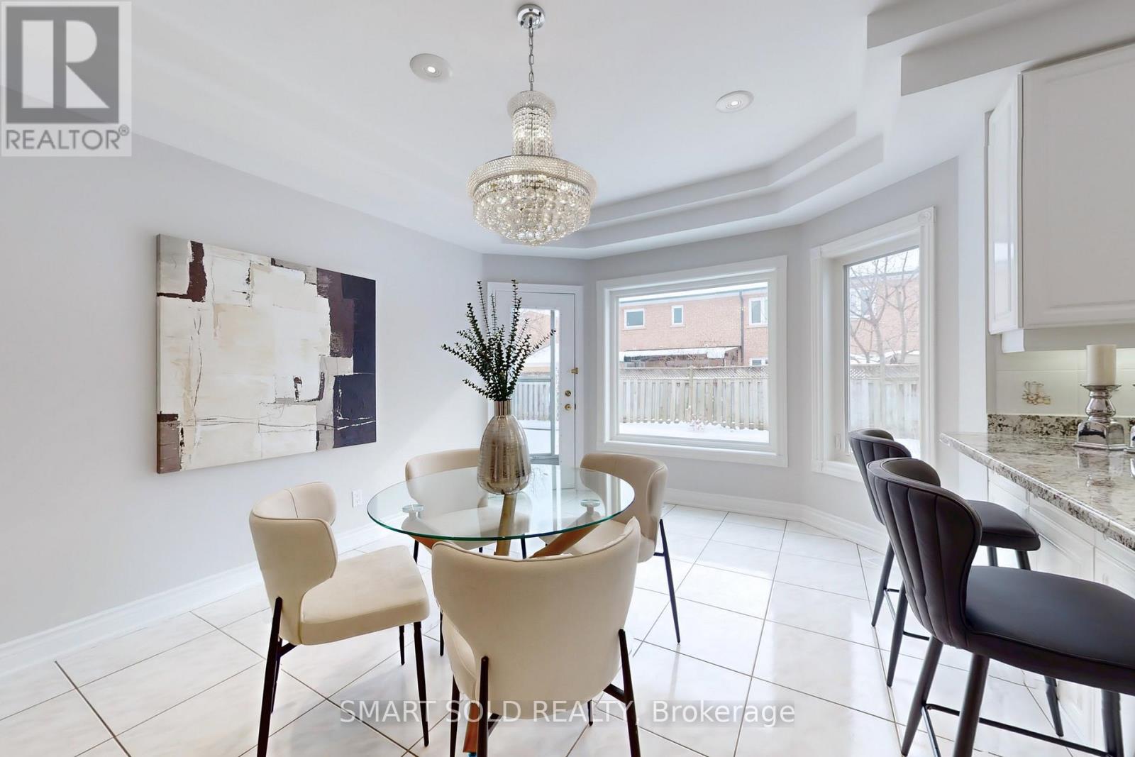 31 Black Walnut Crescent, Richmond Hill, Ontario  L4B 3S3 - Photo 11 - N13915316