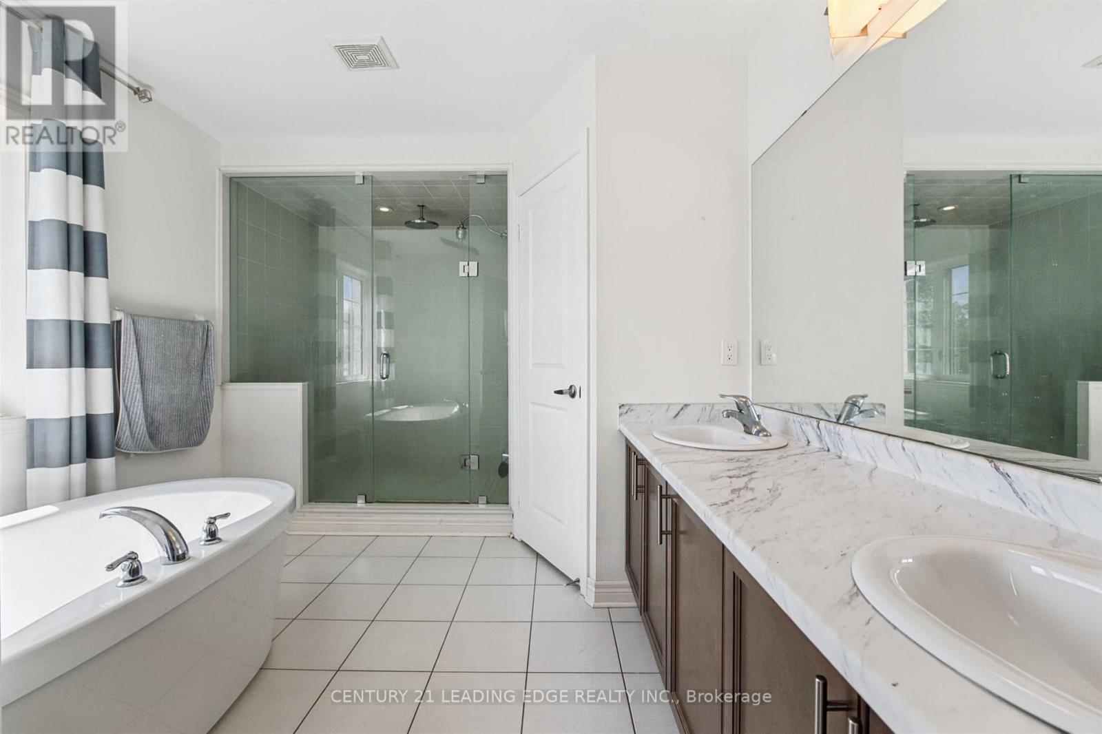 309 Gibson Circle, Bradford West Gwillimbury, Ontario  L3Z 0X2 - Photo 19 - N13917426