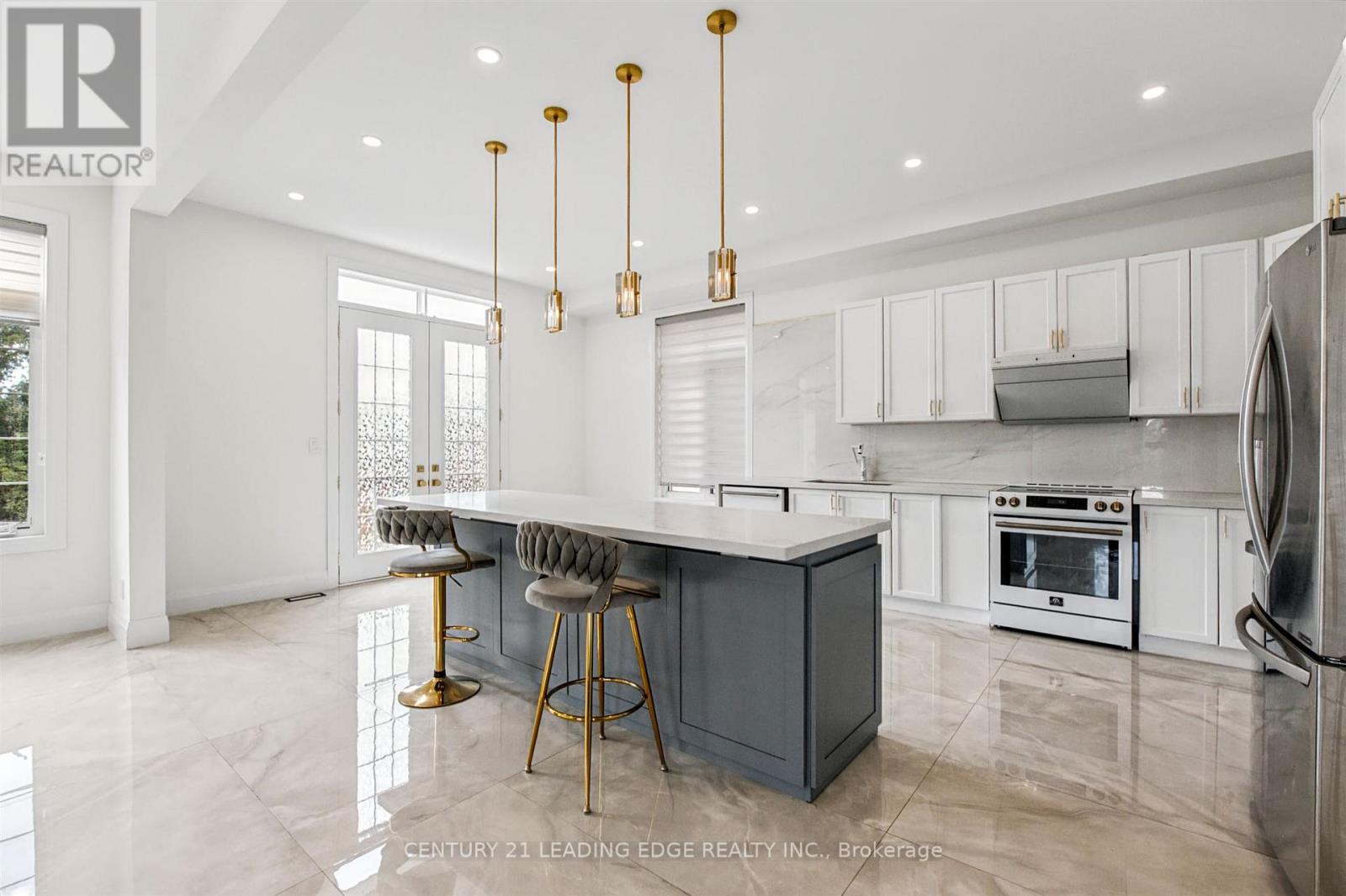 309 Gibson Circle, Bradford West Gwillimbury, Ontario  L3Z 0X2 - Photo 7 - N13917426