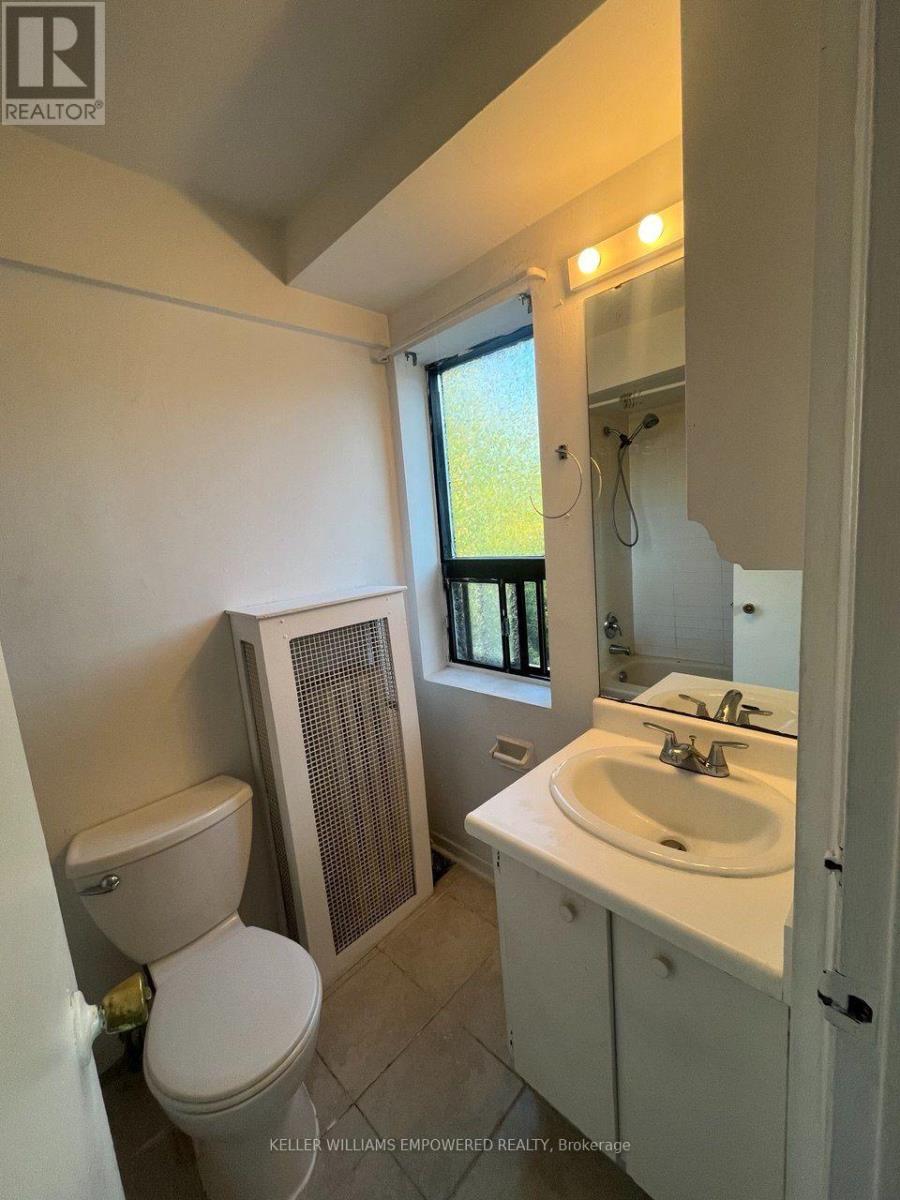 3c - 575 Pape Avenue, Toronto, Ontario  M4K 3R5 - Photo 5 - E13683464