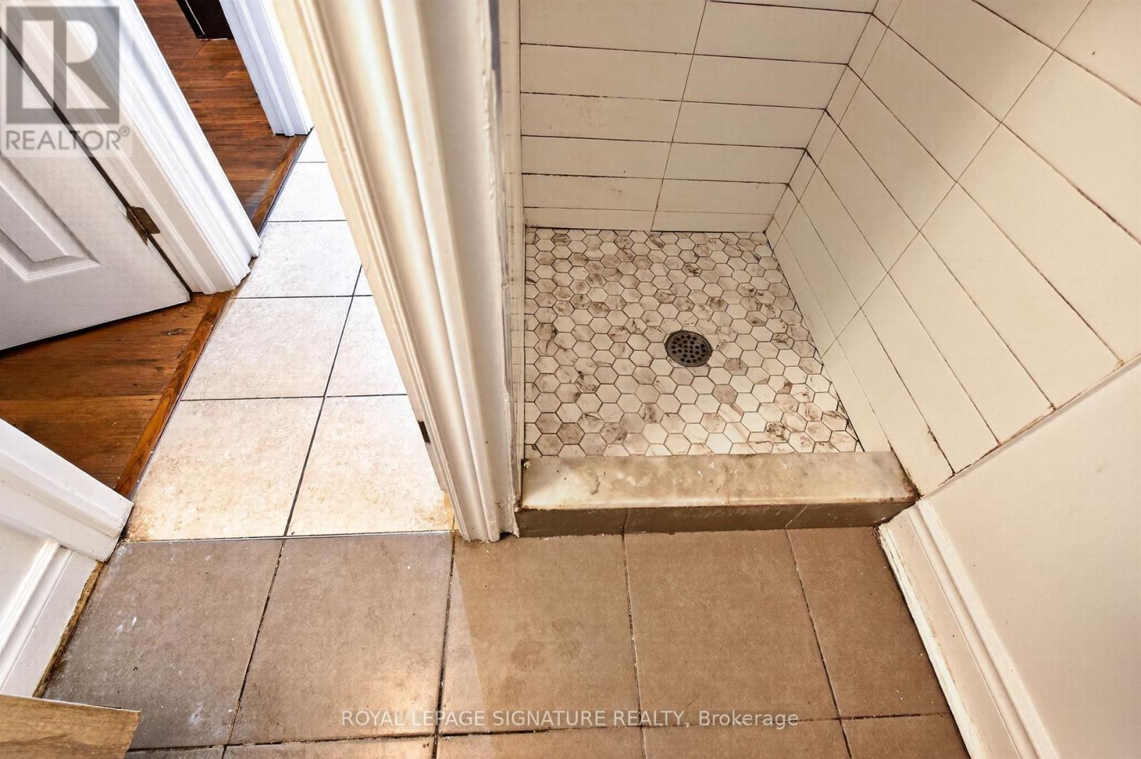 212 Lippincott Street, Toronto, Ontario  M5S 2P5 - Photo 19 - C13885852