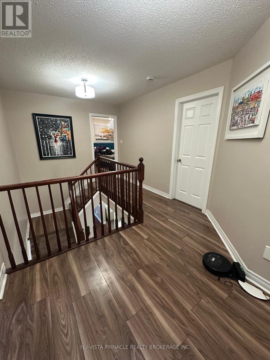 2537 (Upper) Meadowgate Boulevard, London South, Ontario  N6M 1L8 - Photo 13 - X13924012
