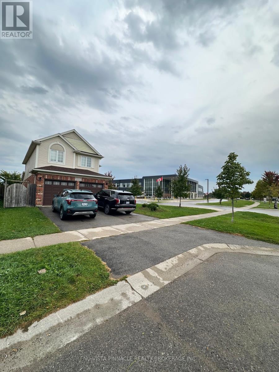 2537 (Upper) Meadowgate Boulevard, London South, Ontario  N6M 1L8 - Photo 2 - X13924012