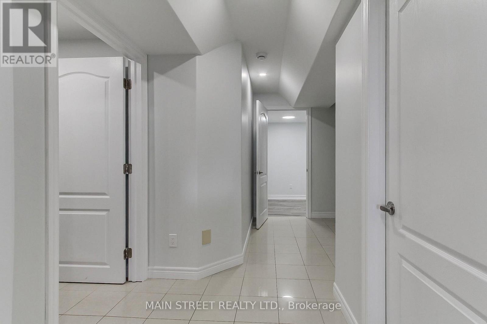 83 Laurendale Avenue, Georgina, Ontario  L4P 4G3 - Photo 20 - N13921866
