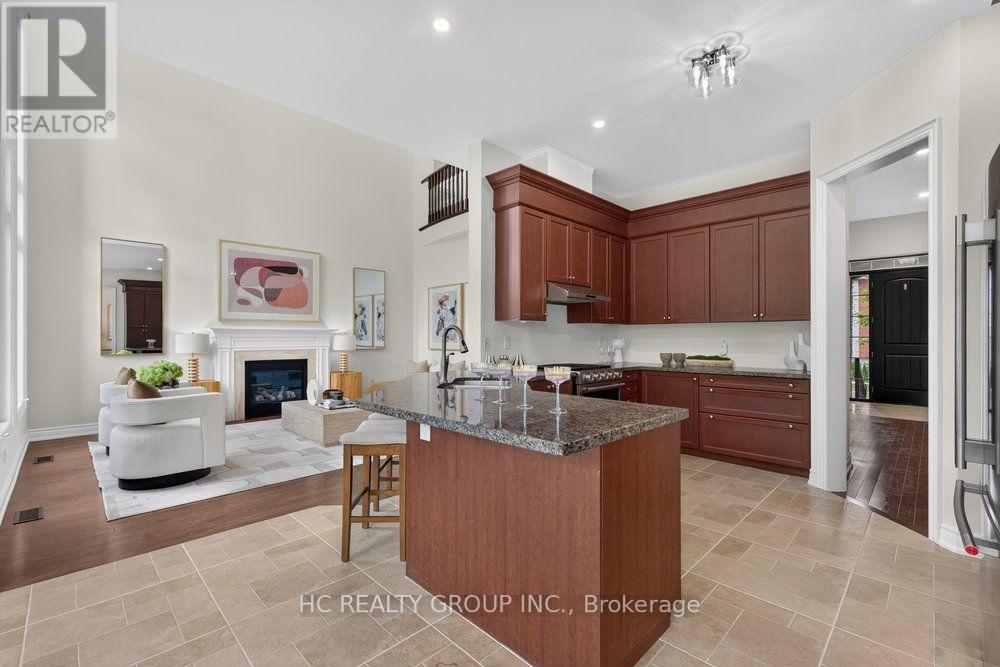 39 Royal West Road, Markham, Ontario  L6C 0L5 - Photo 17 - N13922000