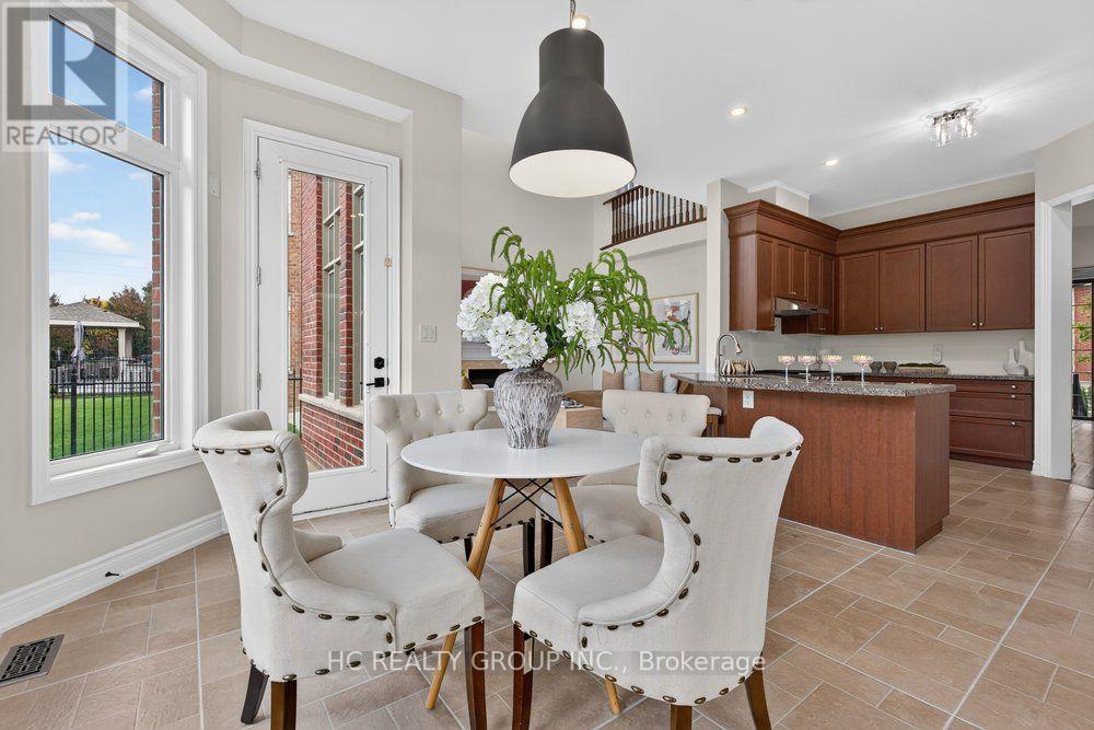 39 Royal West Road, Markham, Ontario  L6C 0L5 - Photo 21 - N13922000