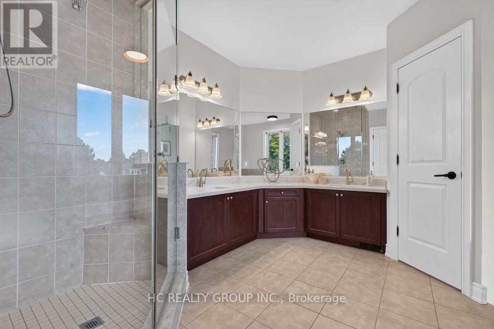 39 Royal West Road, Markham, Ontario  L6C 0L5 - Photo 33 - N13922000