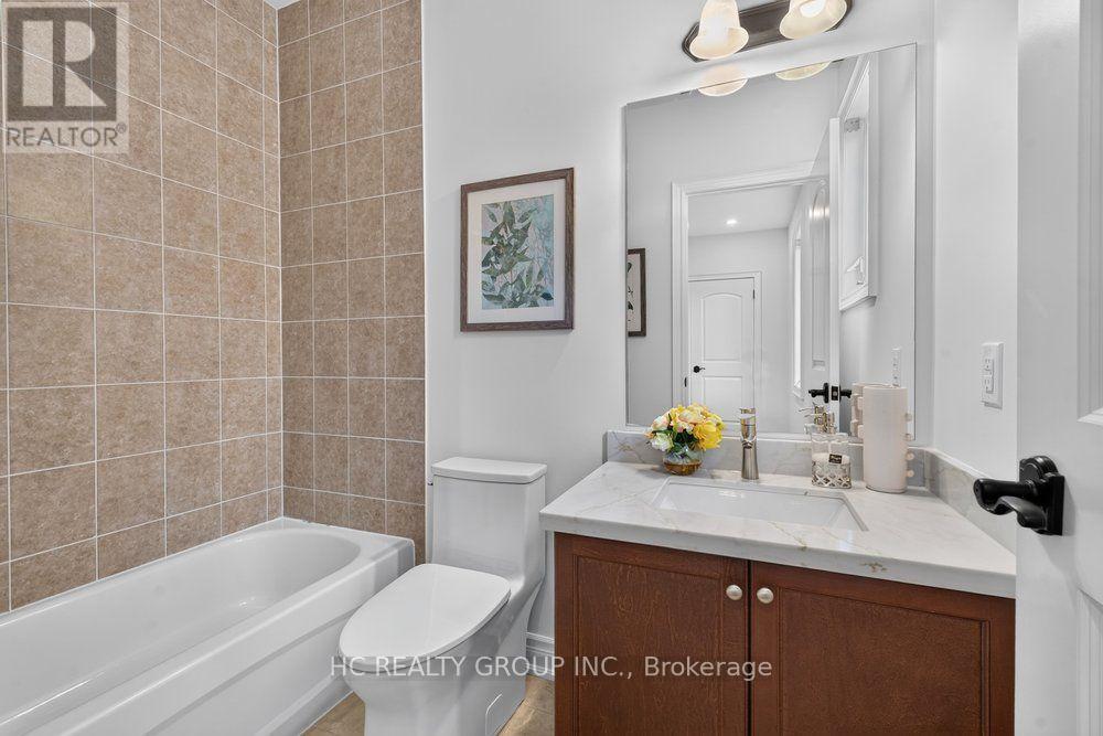 39 Royal West Road, Markham, Ontario  L6C 0L5 - Photo 36 - N13922000