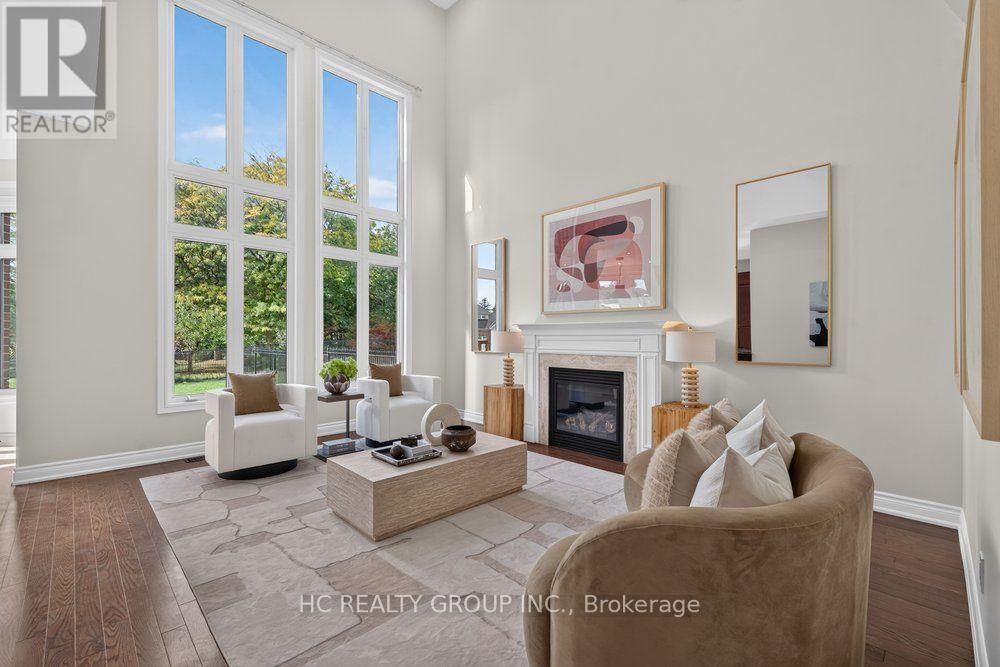 39 Royal West Road, Markham, Ontario  L6C 0L5 - Photo 6 - N13922000